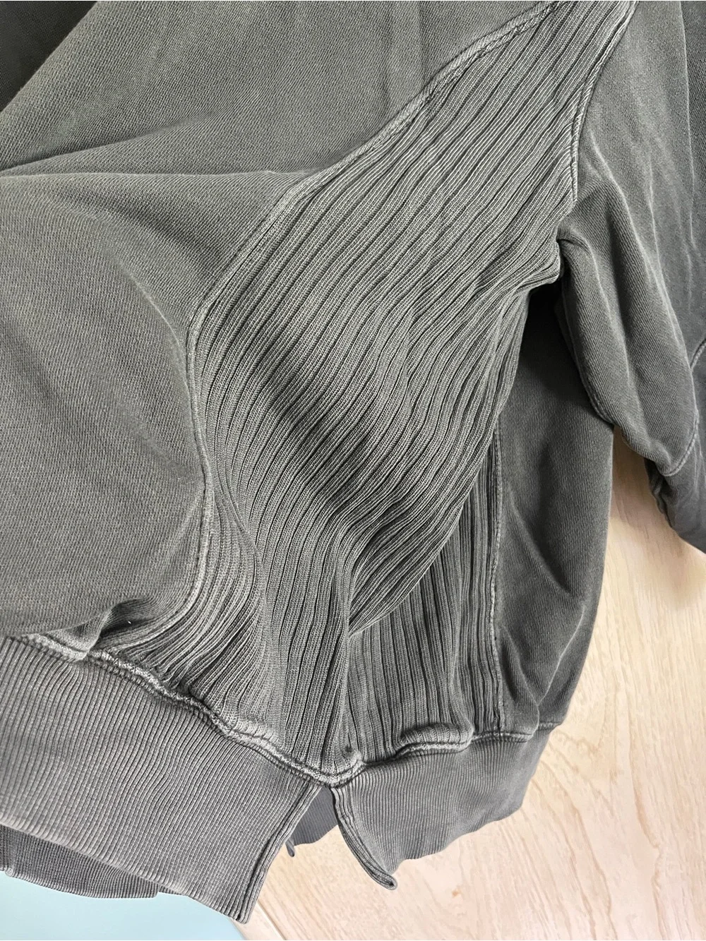 AERIE TRES CHIC SWEATSHIRT RADIANCE OVERSIZED FIT CREWNECK DARK GRAY Sz Large